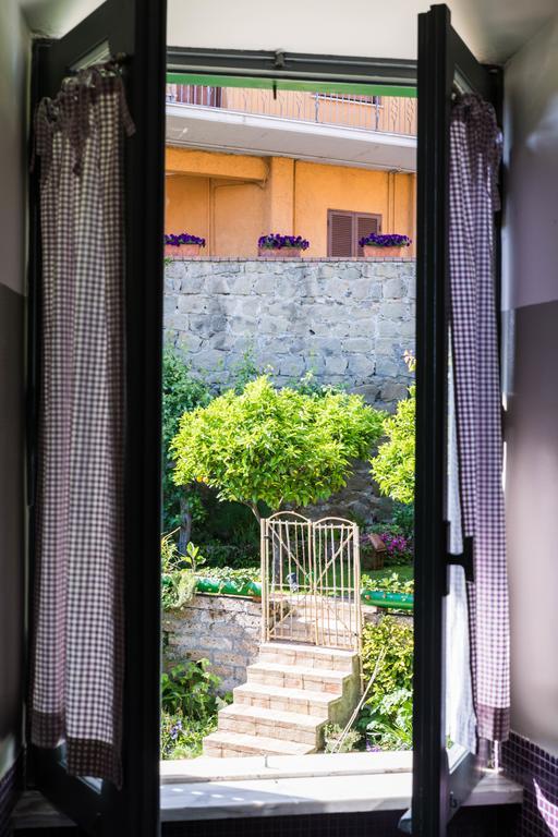 Guest House Trevignano Romano Exterior photo